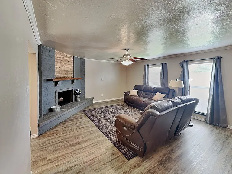 1240 Whittenburg Dr — Photo 2