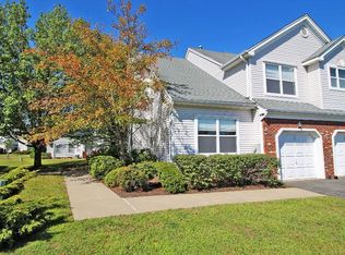 55 Castle Pointe Blvd #55, Piscataway, NJ 08854