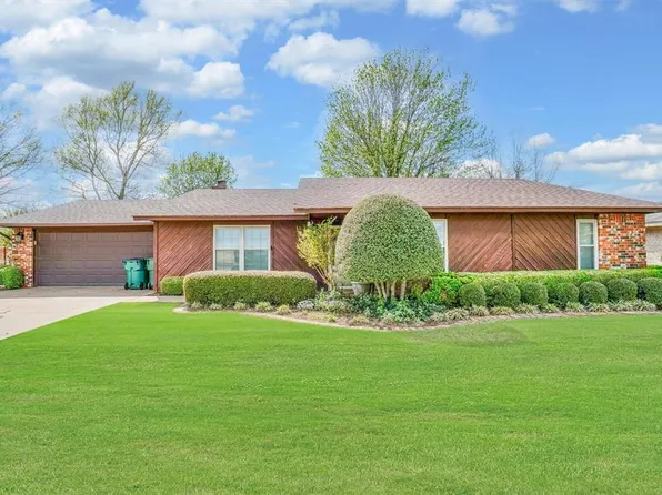 2003 N Honeysuckle Ave, Mangum, OK 73554