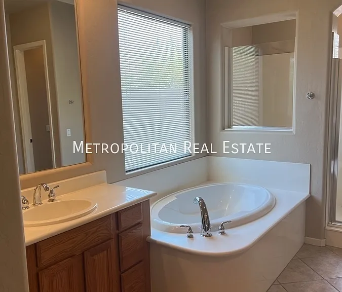 14366 W Cypress St — Photo 14