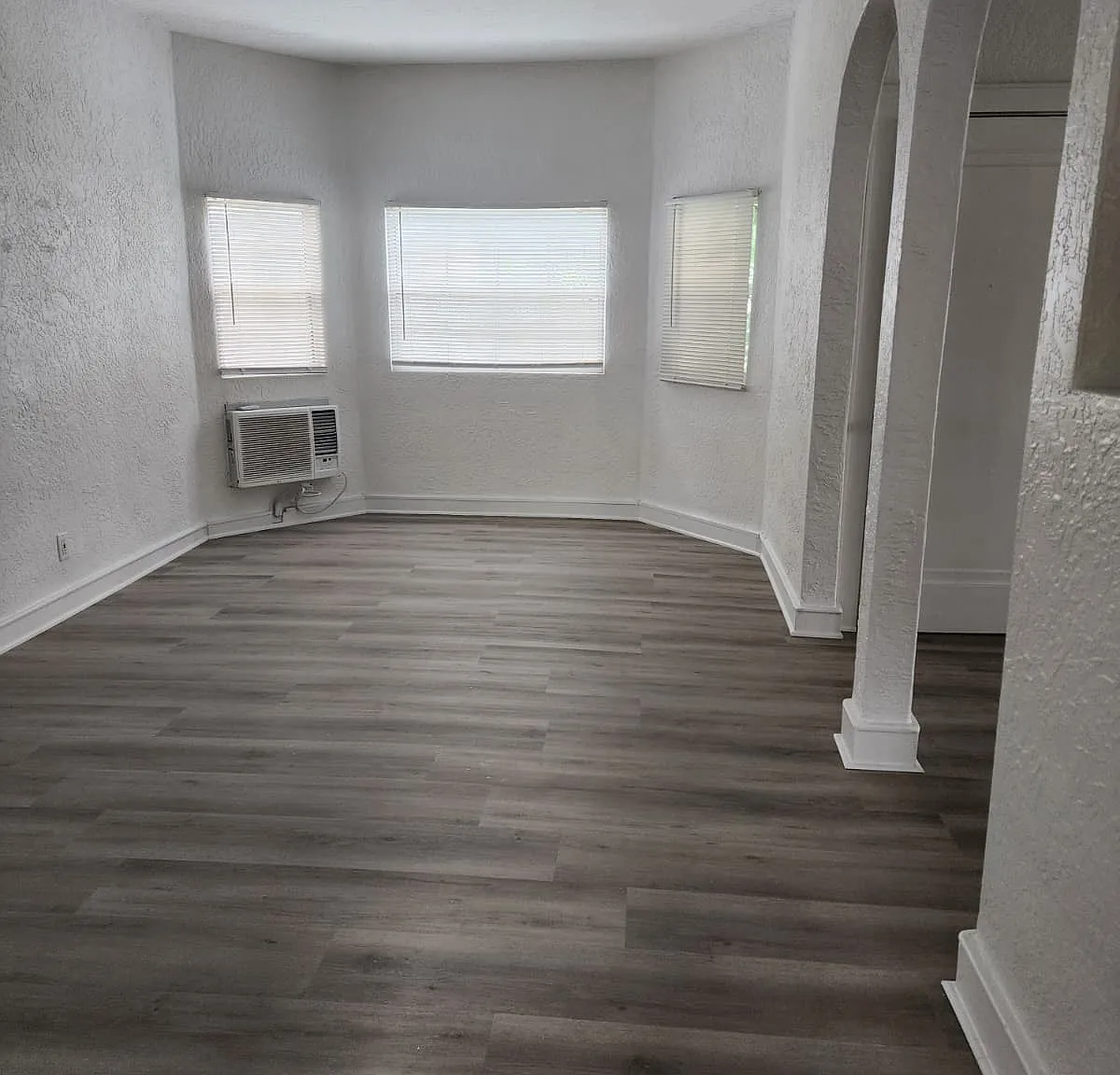 20 East Avenue B - 1 — Photo 2