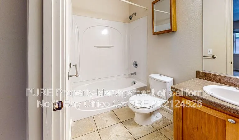 132 Treadway Ct — Photo 37