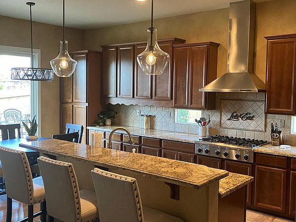 5th image of 2160 Kavine Way