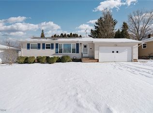 4005 W 213th St, Fairview Park, OH 44126