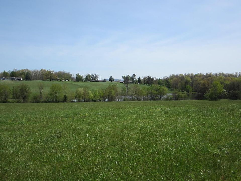 2nd image of 267 Fence Ln