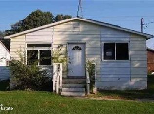 1059 Dunkirk Ave, Mount Morris, MI 48458