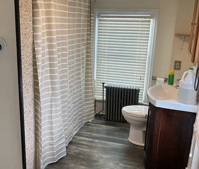738 Port Monmouth Rd — Photo 13