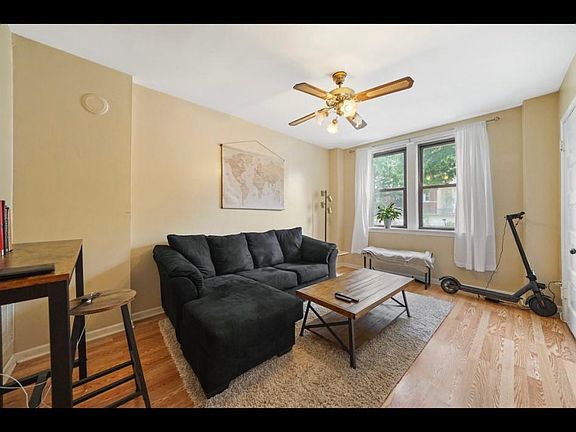 3rd image of 2844 N Dawson Ave