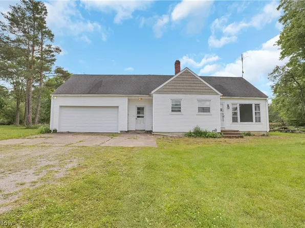 2941 Akins Rd, Broadview Heights, OH 44147