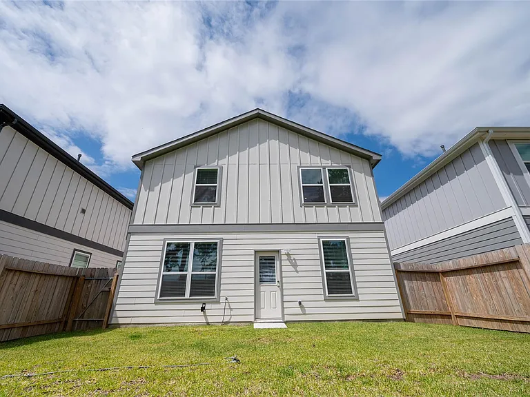 11723 Armadale Dr — Photo 26