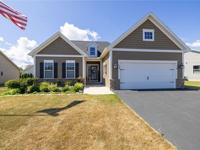 283 Avery Park Ln, Rochester, NY, 14612