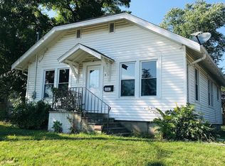 3305 Douglas Ave, Des Moines, IA 50310