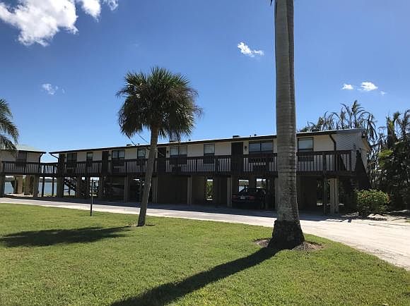 1st image of 611 Palm Ave #41