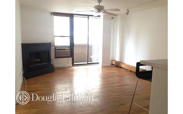 Rented by Douglas Elliman | media 8