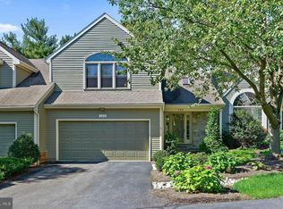 145 Deer Ford Dr, Lancaster, PA 17601