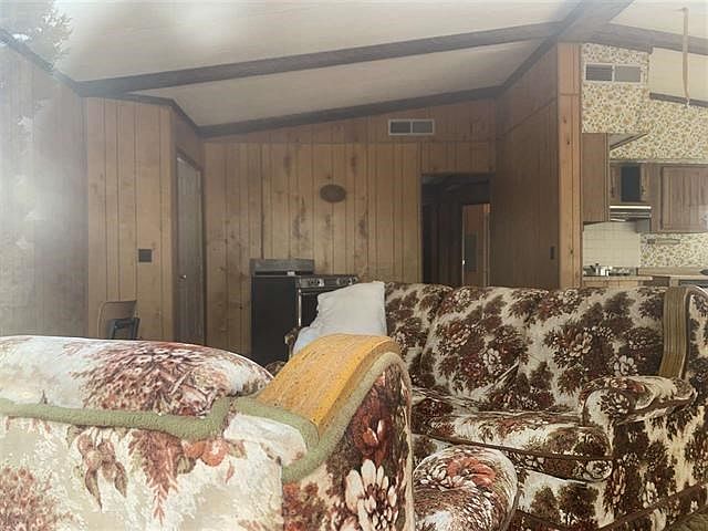 2nd image of 186 Paradise Valley Dr