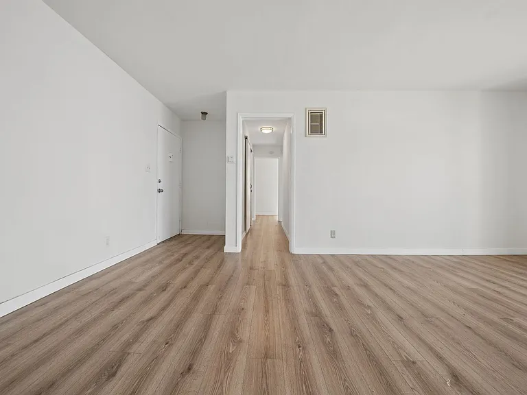 16900 Parthenia St #8625 — Photo 47