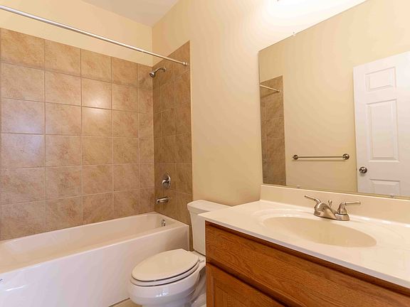 5th image of 63 Windgate Cir #201