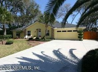 517 McCollum Cir, Jacksonville, FL 32266