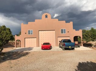 22 Ranchos Canoncito, Santa Fe, NM 87508