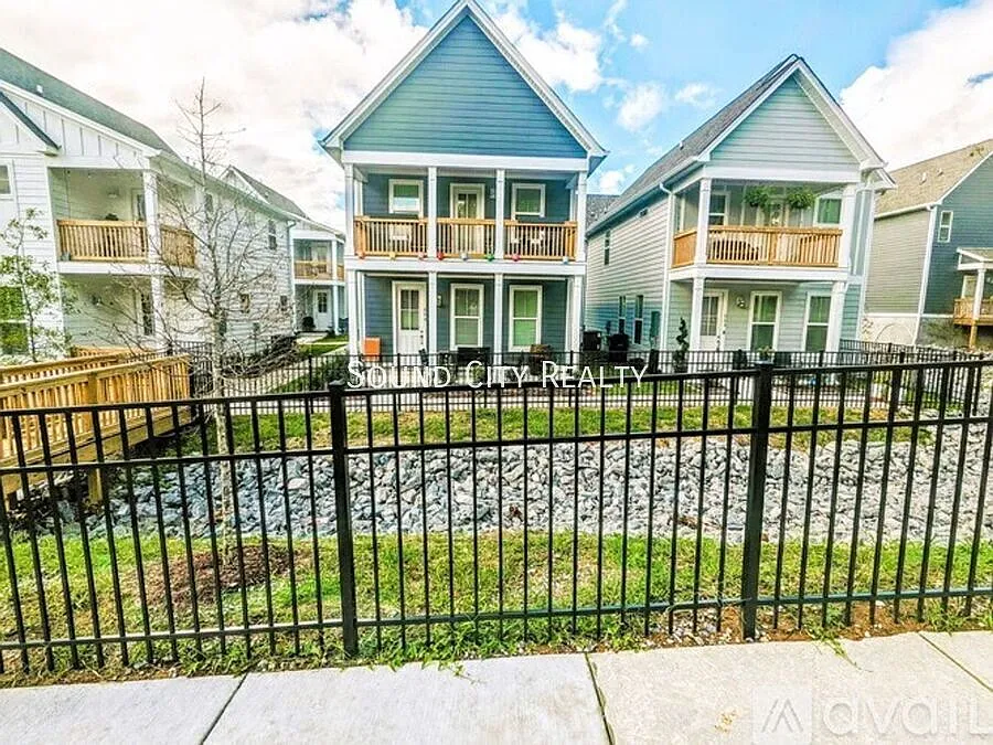 Madison 3BR 2.5 Bath home for rent, close to Briley and I-65, two story pet friendly. — Photo 2