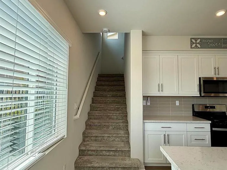 1528 Wingwood Ln — Photo 13