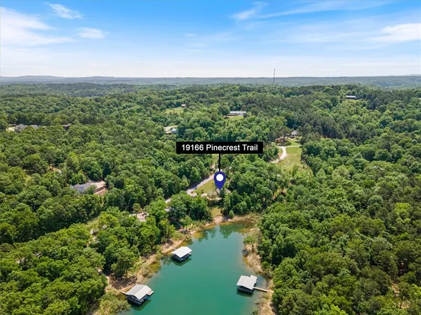 19166 Pinecrest Trl, Rogers, AR 72756