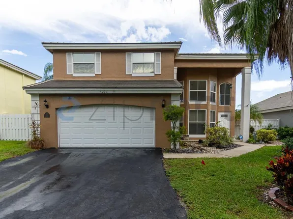 5290 NW 53rd Ave, Coconut Creek, FL 33073