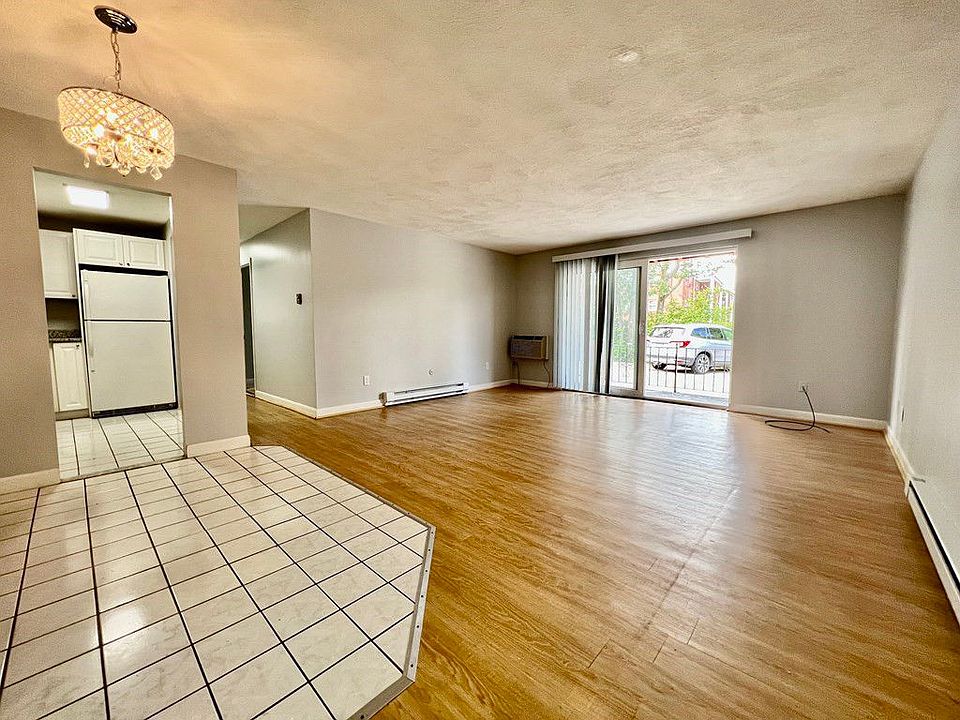 1st image of 54 Fountain Ln #0