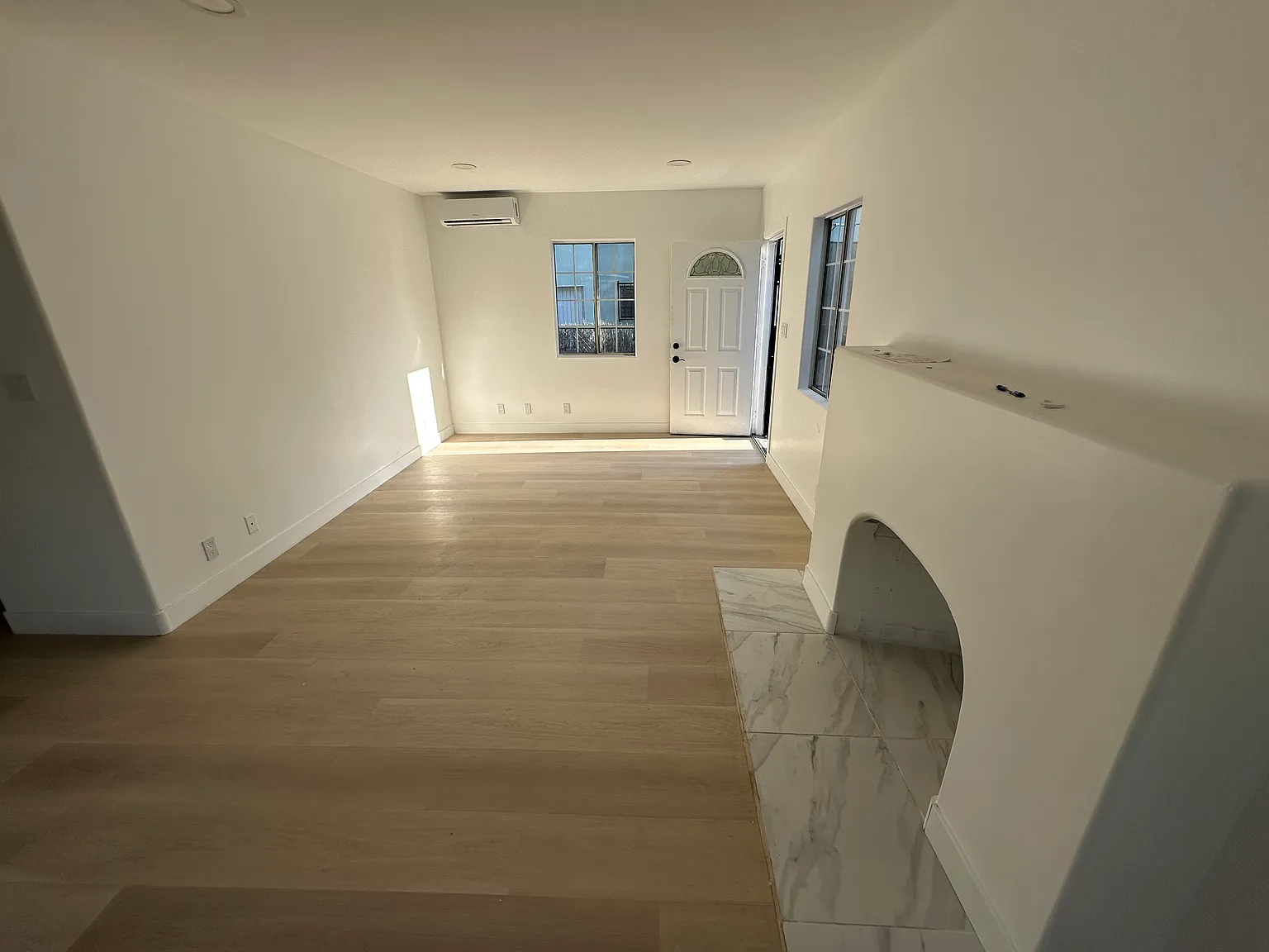 2 bed, 1100 sqft, $3,000 — Photo 2