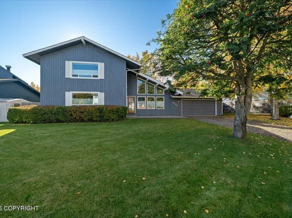 2084 Arlington Dr N, Anchorage, AK 99517