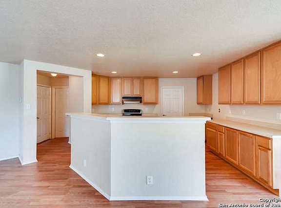 3rd image of 7754 Cedar Farm