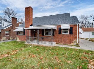 30 S Smithville Rd, Dayton, OH 45431