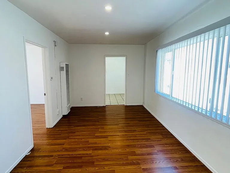158 N Ventura Ave — Photo 14