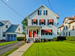 35-37 Gilman St, Holyoke, MA 01040