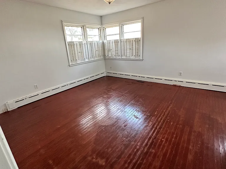167 Kings Hwy — Photo 17