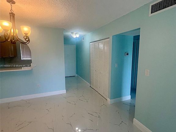 4th image of 6100 Forest Hill Blvd APT 205
