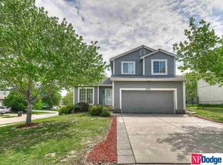 6719 N 112th St, Omaha, NE 68164