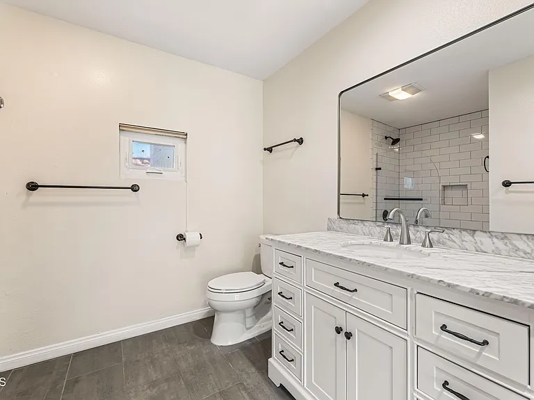 477 S Euclid Ave #477E — Photo 7
