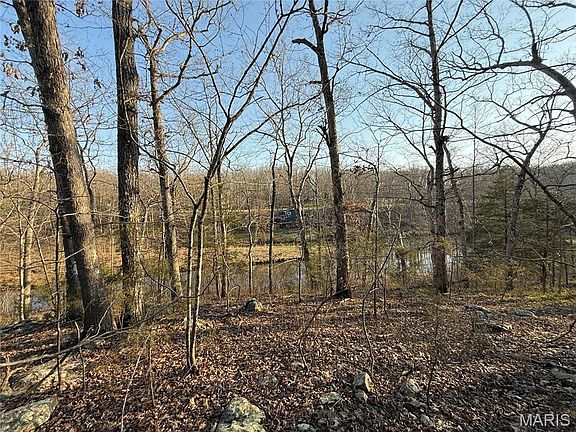 4th image of 411 N Deer Trl