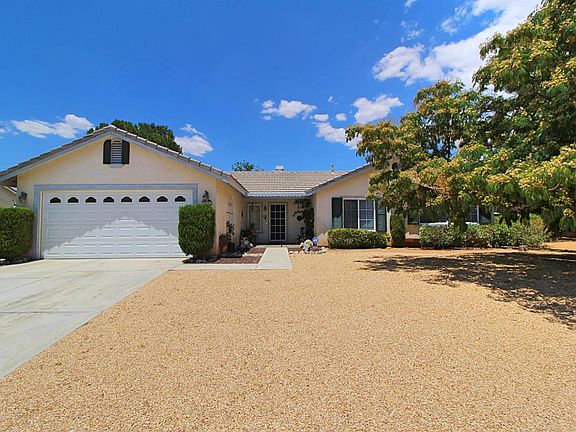 2nd image of 22554 High Vista Pl