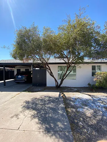 527 W Glenrosa Ave Photo 1