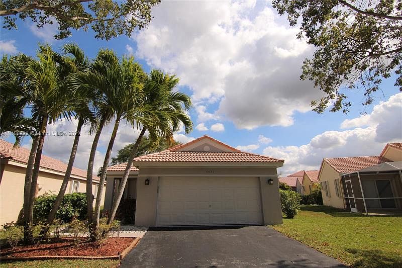 1st image of 4451 Dogwood Cir
