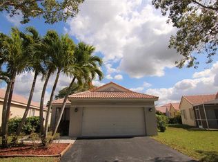 4451 Dogwood Cir, Fort Lauderdale, FL 33331