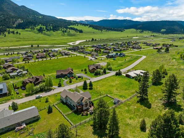 201 Silver Run Rd, Gallatin Gateway, MT 59730
