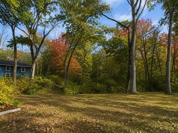 1150 Greenview Pl, Crown Point, IN 46307