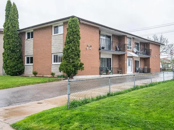 39 Secord Ave, Kitchener, ON N2B 2L3