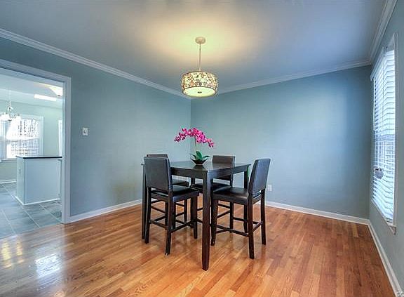 5th image of 5912 Park Forest Ln