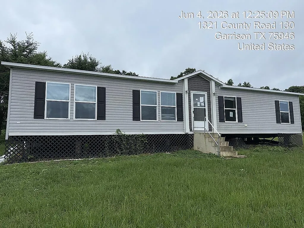 3 bed, 1456 sqft, $1,699 — Photo 1