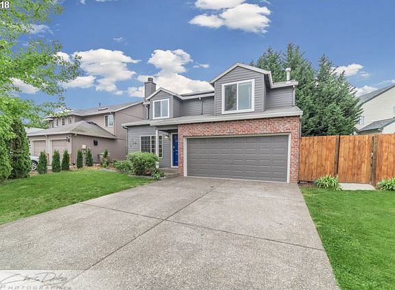 2nd image of 822 SE 74th Ave